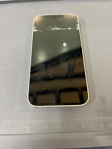一宮市でiPhone 13の画面交換】画面割れの症状でご来店いただきました